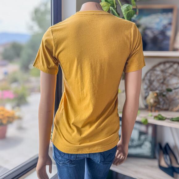 Rowdy Crowd Clothing, Sassy Skull Short Sleeve Southwestern Tee, Women's Small - Picture 3 of 7